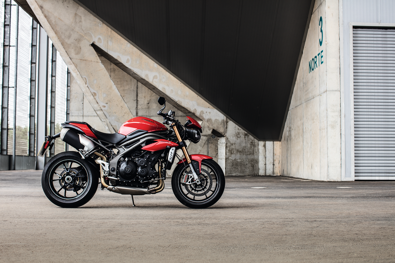 Illustration for article titled The New 2016 Triumph Speed Triple S & R Get More Power And New, But Still Weird Headlights